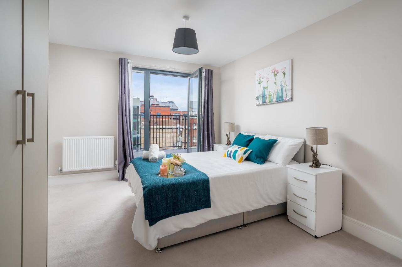 **New** Divine Apartments Slough High Street 2 Bed Zewnętrze zdjęcie